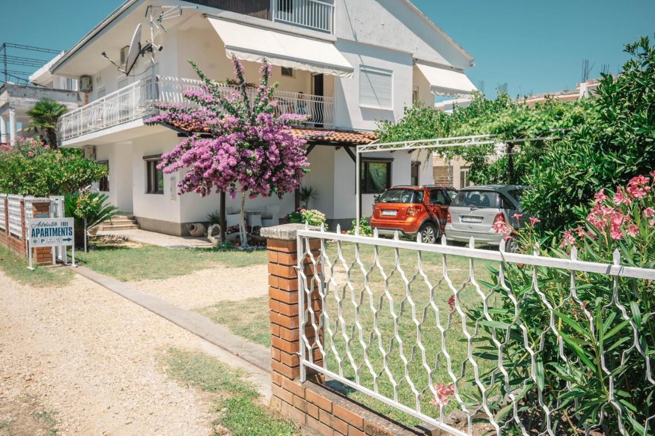 Vila Adriatik Ulcinj Exterior foto