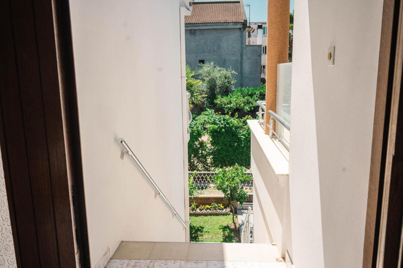 Vila Adriatik Ulcinj Exterior foto